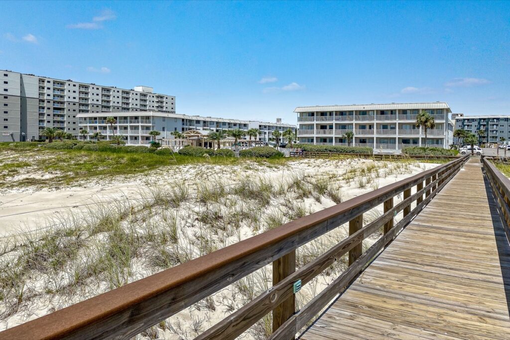 For dog friendly beach rentals along the Gulf Coast are available at MyBeachGetaways.