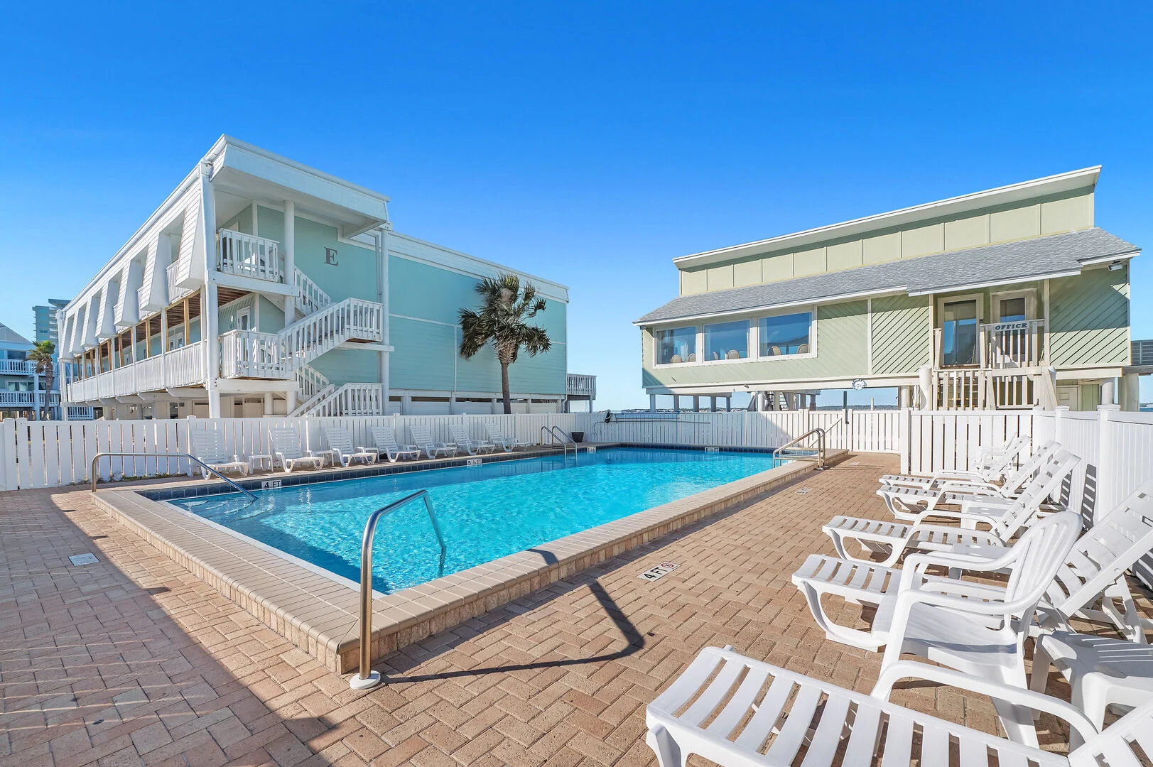 Boardwalk Condominiums Beach Getaways